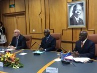 Libreville, le 21 avril 2015. La cyber-attaque contre TV5 Monde et la destruction de sites patrimoniaux en Syrie et en Irak au cœur des discussions de la réunion de la Commission de l'éducation, de la communication et des affaires culturelles au Gabon