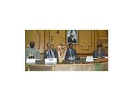 Paris, le 7 décembre 2012. Premier séminaire sur la promotion de la diversité des expressions et industries culturelles destiné aux parlementaires à Libreville (Gabon)